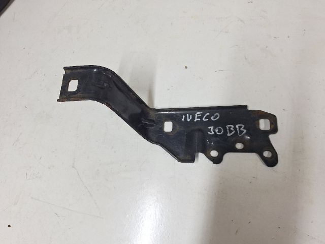 bontott IVECO DAILY Jobb első Lökhárító Merevítő Tartó (Fém)