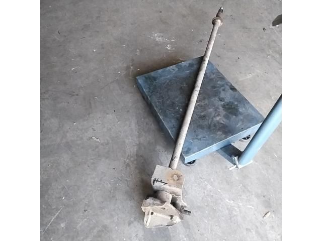 bontott IVECO DAILY Jobb első Torziós Rúd