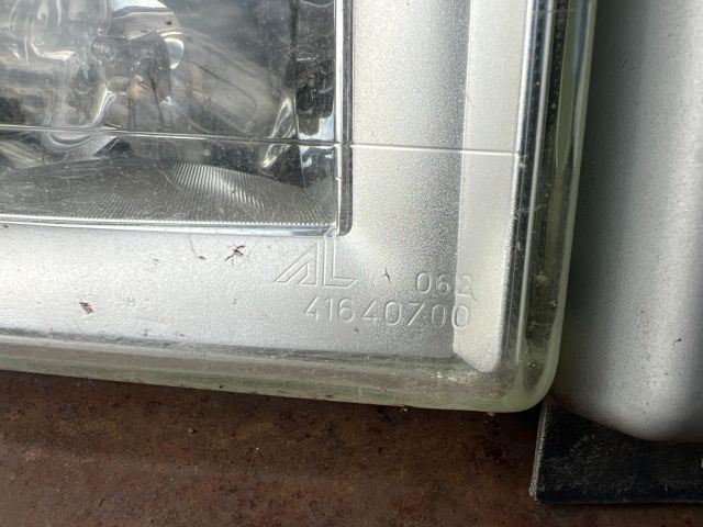 bontott IVECO DAILY Jobb Fényszóró