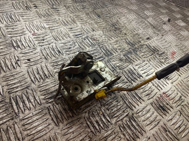 bontott IVECO DAILY Jobb Tolóajtó Zárszerkezet