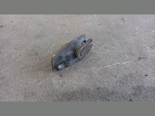 bontott IVECO DAILY Jobb Tolóajtó Zárszerkezet