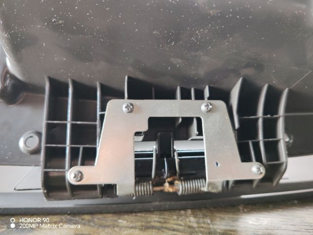 bontott IVECO DAILY Kesztyűtartó