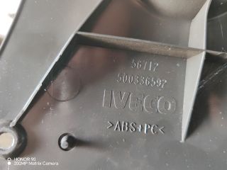 bontott IVECO DAILY Kesztyűtartó