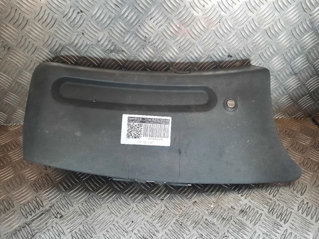 bontott IVECO DAILY Kesztyűtartó