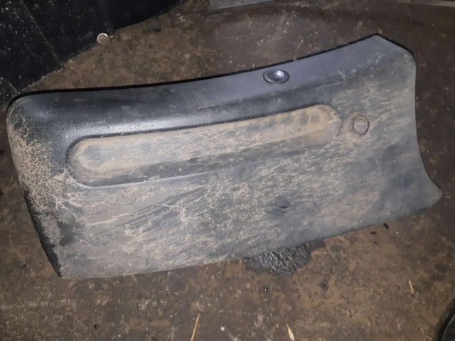 bontott IVECO DAILY Kesztyűtartó