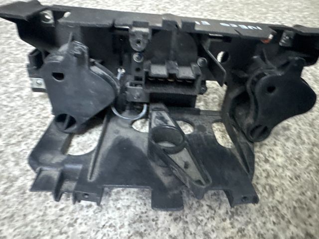 bontott IVECO DAILY Középkonzol Vezérlő Panel