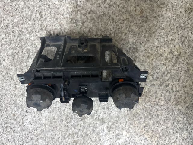 bontott IVECO DAILY Középkonzol Vezérlő Panel