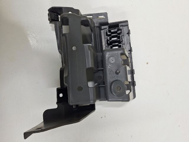 bontott IVECO DAILY Légrugó Vezérlő