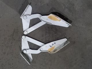 bontott IVECO DAILY Motorháztető Zsanér Pár