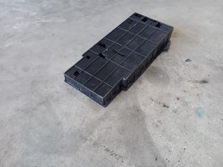 bontott IVECO DAILY Pótkerék Szerszámtartó