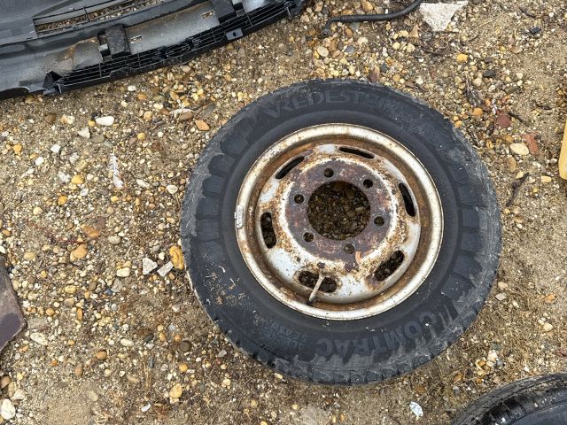 bontott IVECO DAILY Pótkerék