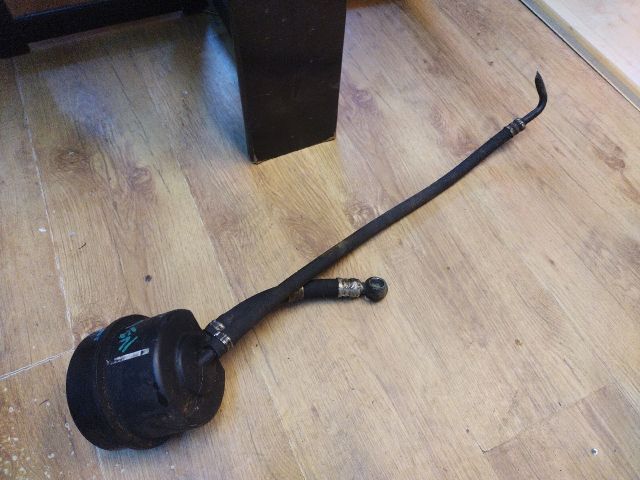 bontott IVECO DAILY Szervóolaj Tartály