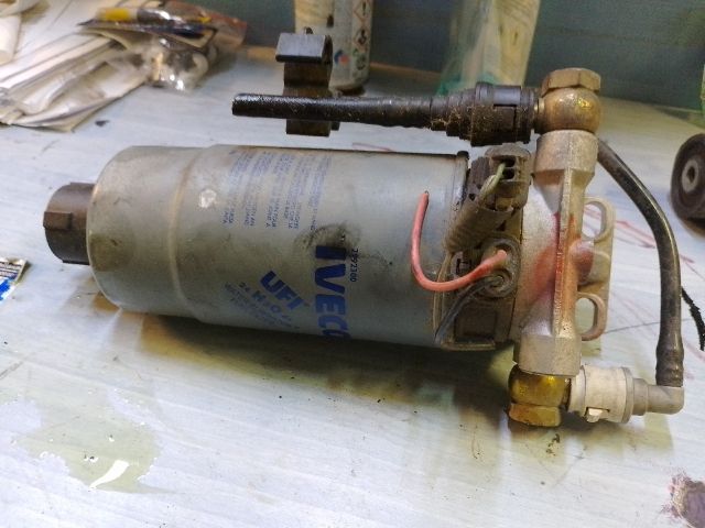 bontott IVECO DAILY Üzemanyagszűrő Ház