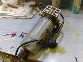 bontott IVECO DAILY Üzemanyagszűrő Ház