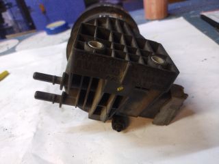 bontott IVECO DAILY Üzemanyagszűrő Ház