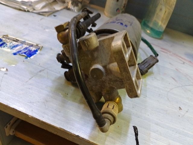 bontott IVECO DAILY Üzemanyagszűrő Ház