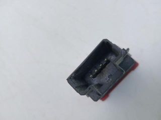 bontott IVECO DAILY Vészvillogó Kapcsoló