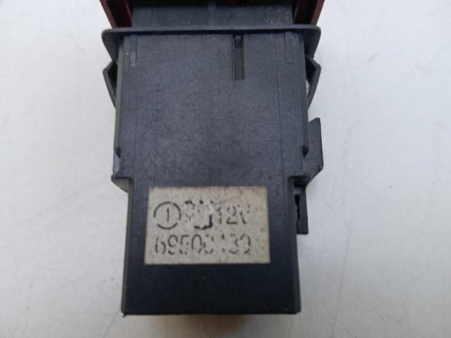 bontott IVECO DAILY Vészvillogó Kapcsoló