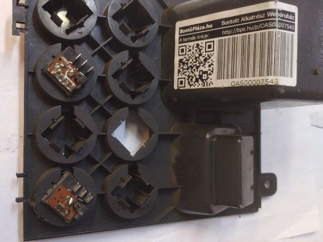 bontott IVECO DAILY Vészvillogó Kapcsoló