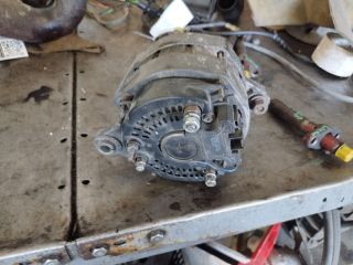 bontott IVECO EuroCargo Generátor