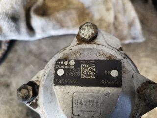 bontott IVECO EuroCargo Kormányszervó Motor (Hidraulikus)