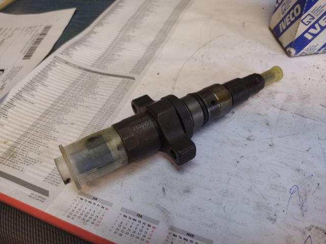 bontott IVECO EuroCargo Porlasztó (1 db)