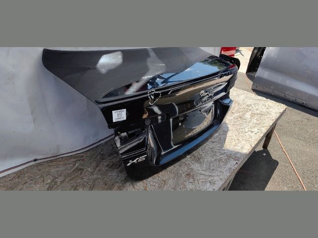 bontott JAGUAR 2.0d (163 Hp) Csomagtérajtó (Üres lemez)