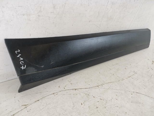 bontott JAGUAR E-PACE Bal első Ajtó Díszléc