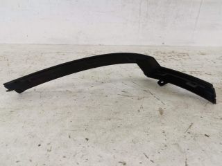 bontott JAGUAR E-PACE Hátsó Lökhárító Díszléc