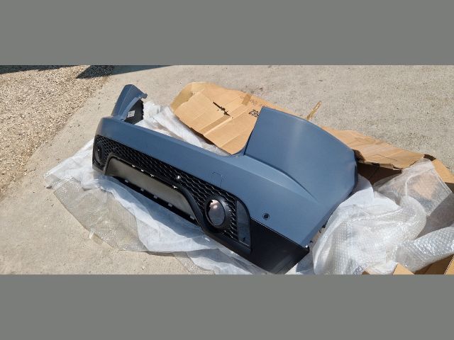 bontott JAGUAR E-PACE Hátsó Lökhárító (Üresen)