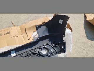 bontott JAGUAR E-PACE Hátsó Lökhárító (Üresen)