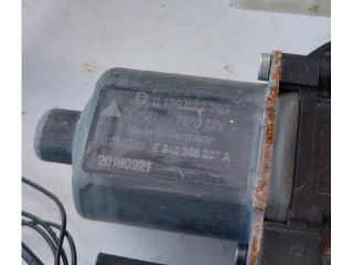 bontott JAGUAR E-PACE Jobb első Ablakemelő Szerkezet (Elektromos)