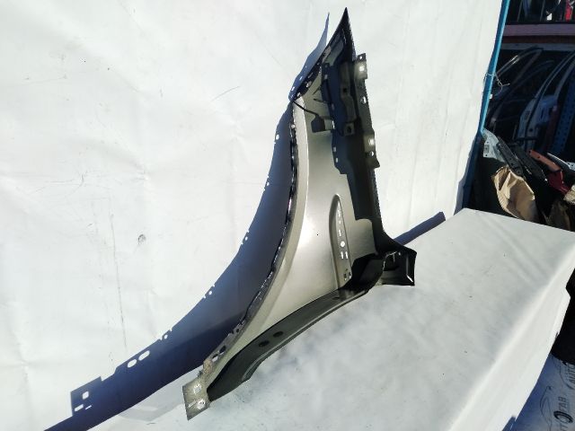 bontott JAGUAR E-PACE Jobb első Sárvédő