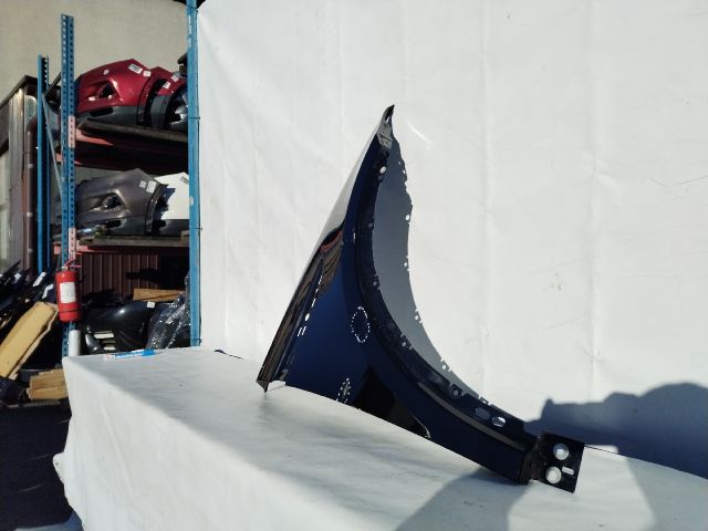 bontott JAGUAR E-PACE Jobb első Sárvédő