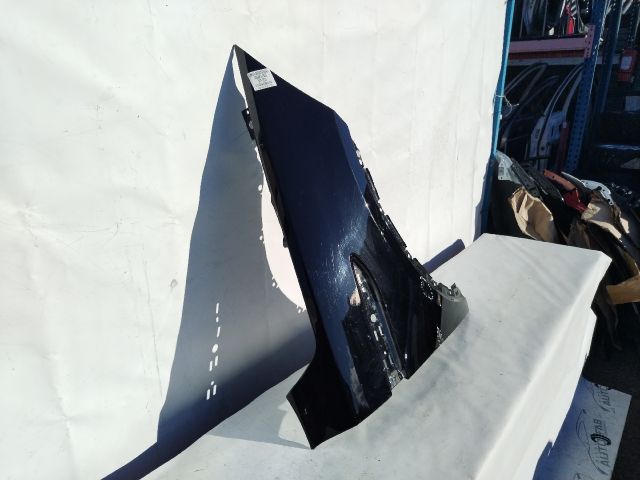 bontott JAGUAR E-PACE Jobb első Sárvédő