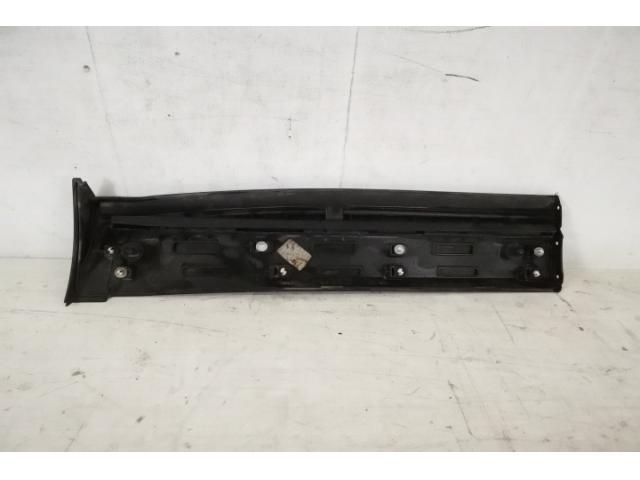 bontott JAGUAR E-PACE Jobb hátsó Ajtó Díszléc