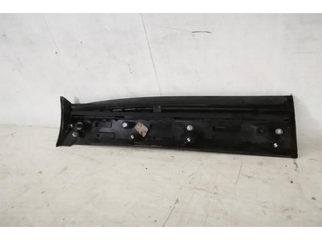 bontott JAGUAR E-PACE Jobb hátsó Ajtó Díszléc