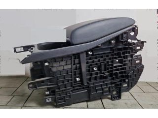 bontott JAGUAR E-PACE Könyöklő