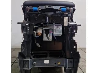 bontott JAGUAR E-PACE Könyöklő