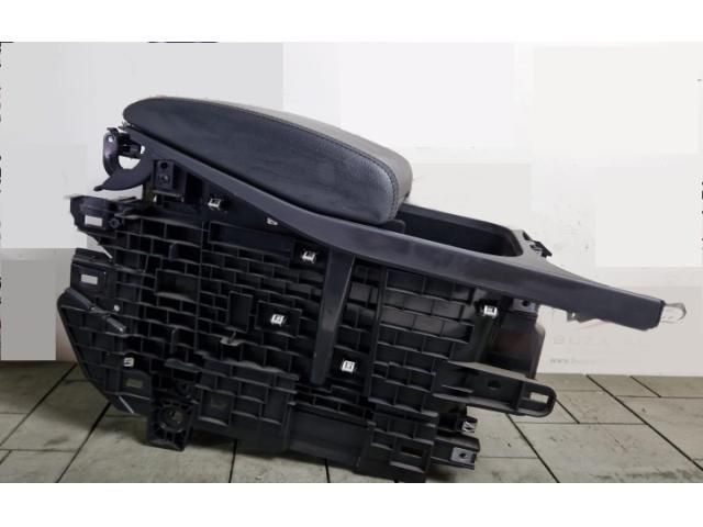 bontott JAGUAR E-PACE Könyöklő