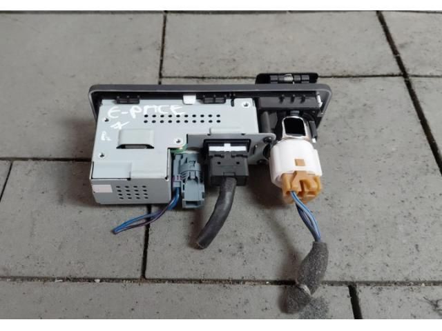 bontott JAGUAR E-PACE USB HUB