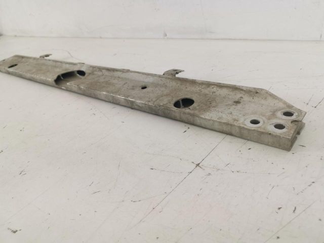 bontott JAGUAR E-PACE Vízhűtő Radiátor Tartó