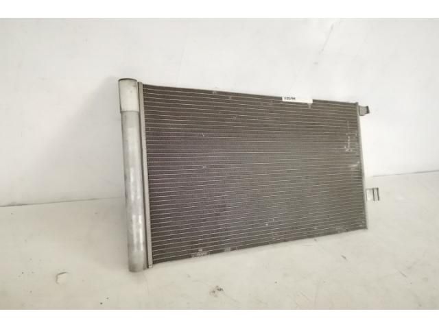 bontott JAGUAR F-PACE Klímahűtő Radiátor