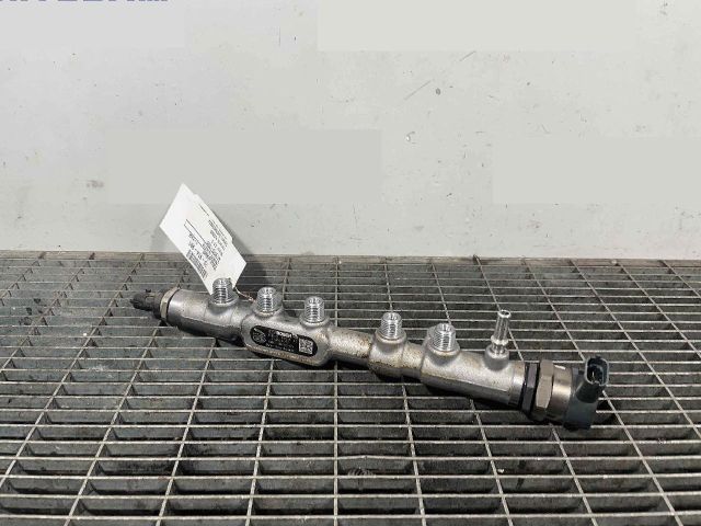 bontott JAGUAR F-PACE Közösnyomócső