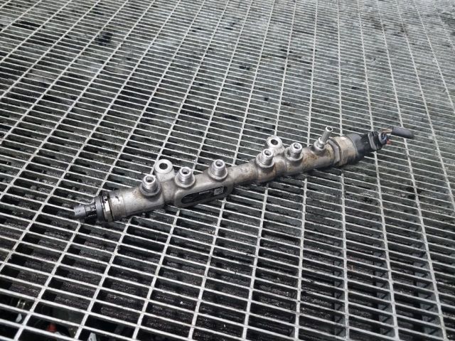 bontott JAGUAR F-PACE Közösnyomócső