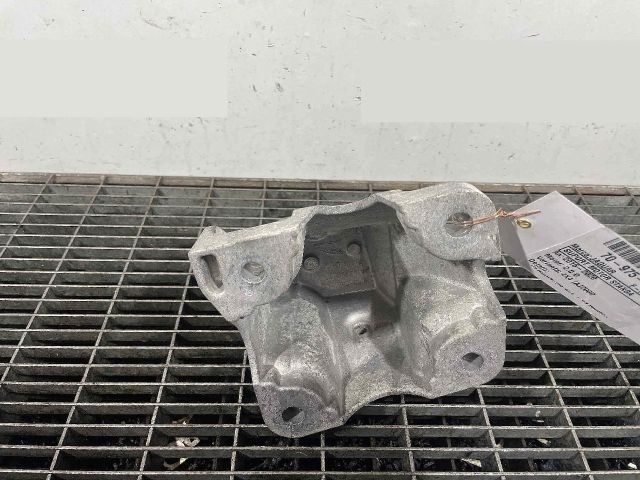 bontott JAGUAR F-PACE Motor Tartó Bak Bal