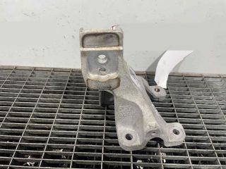 bontott JAGUAR F-PACE Motor Tartó Bak Jobb