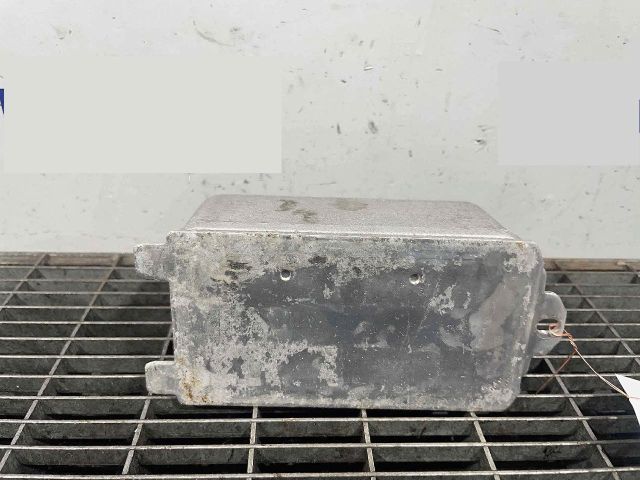 bontott JAGUAR F-PACE Olajhűtő