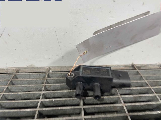 bontott JAGUAR F-PACE Részecskeszűrő Nyomásérzékelő