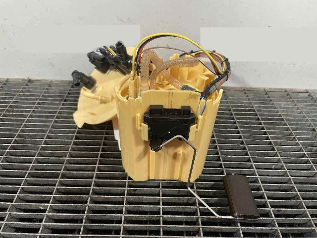 bontott JAGUAR F-PACE Üzemanyag Szivattyú